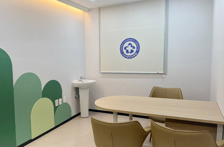 2층 상담실 실내 이미지